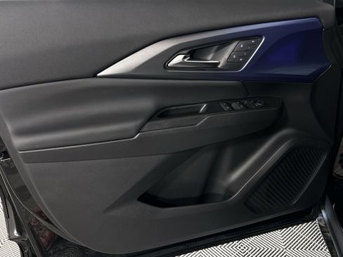 New 2025 Chevrolet Equinox EV LT w/ Convenience Package II image 55