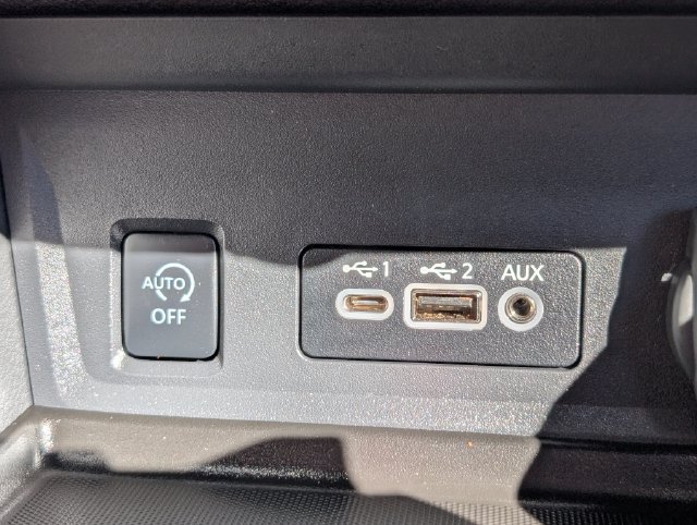 Certified 2025 Nissan Sentra SV w/ All-Weather Package FWD image 21