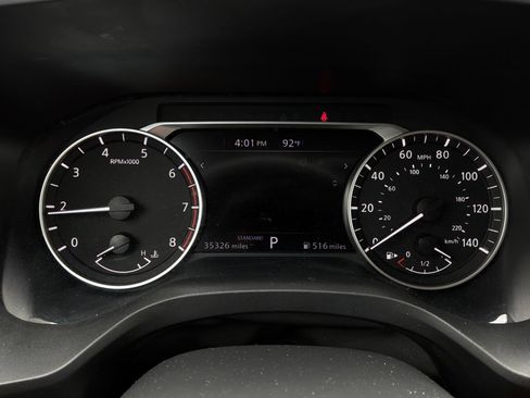 Used 2025 Nissan Rogue SV FWD image 37