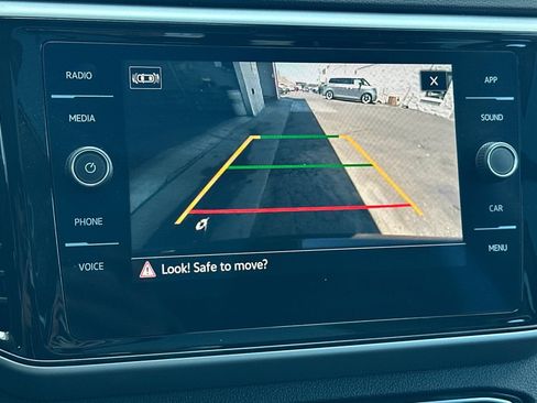Used 2023 Volkswagen Atlas SE w/ Panoramic Sunroof Package FWD image 20