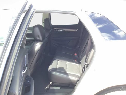 Used 2019 Cadillac XT5 Premium Luxury AWD/4WD image 8