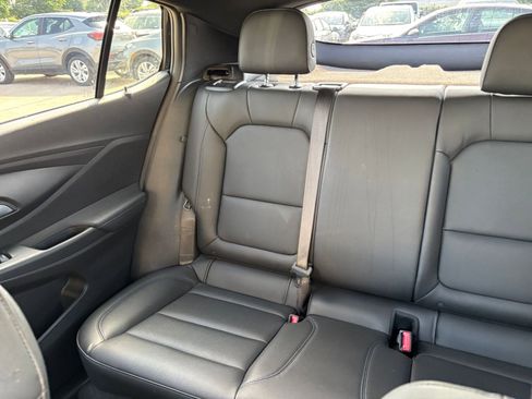 Used 2025 Buick Envista Sport Touring FWD image 38