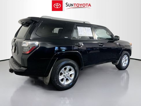 Used 2016 Toyota 4Runner SR5 image 4