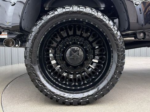 Used 2026 Ford F450 Platinum w/ Platinum Plus Package image 11