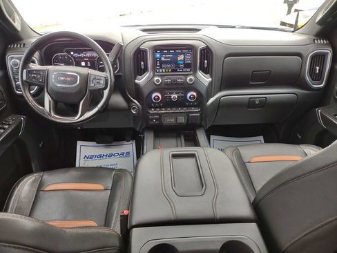 Used 2020 GMC Sierra 2500 AT4 w/ AT4 Premium Package AWD/4WD image 18