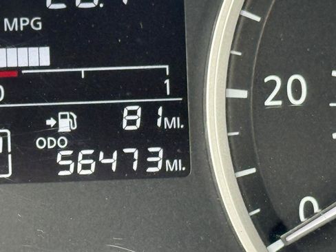 Used 2022 Nissan Versa S FWD image 16