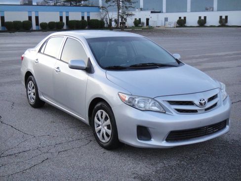 Used 2012 Toyota Corolla L image 4