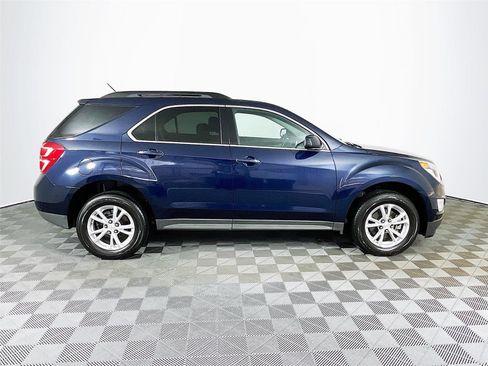 Used 2017 Chevrolet Equinox LT w/ Convenience Package image 11