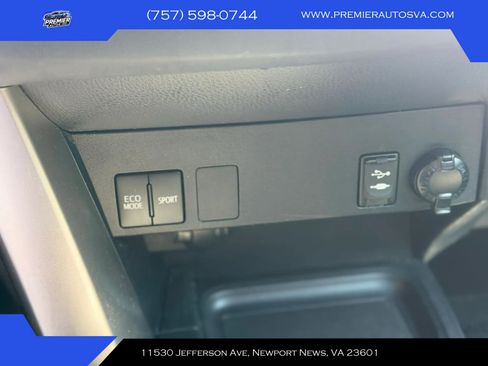 Used 2017 Toyota RAV4 LE FWD image 22