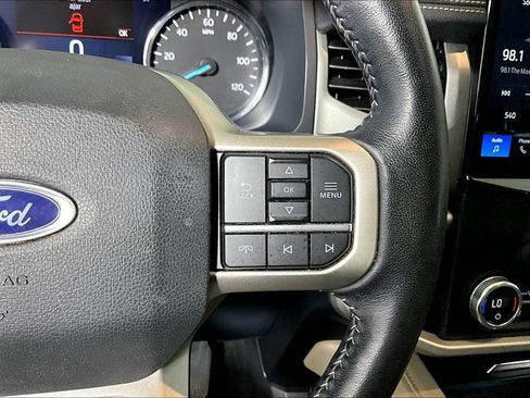Used 2023 Ford Expedition XLT RWD image 19