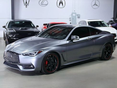 Used 2017 INFINITI Q60 Red Sport 400 image 22