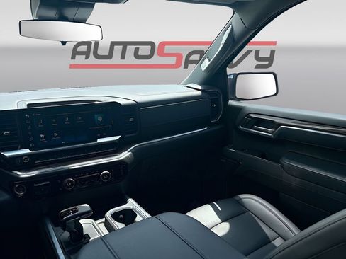 Used 2025 Chevrolet Silverado 1500 LT Trail Boss w/ Convenience Package II AWD/4WD image 24