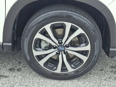 Certified 2023 Subaru Forester Limited AWD/4WD image 9