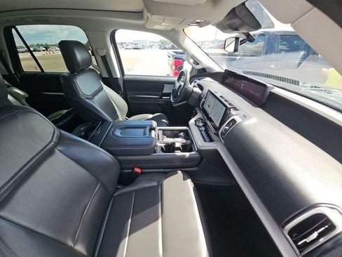 Used 2025 Ford Expedition Max Active AWD/4WD image 16