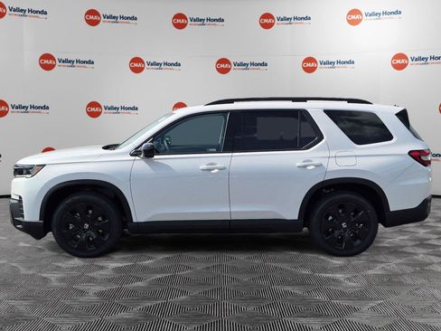 New 2026 Honda Pilot Black Edition image 2
