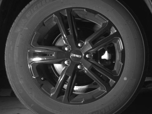 Used 2024 GMC Terrain SLE FWD image 15