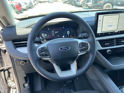 New 2026 Ford Explorer Active w/ Active Comfort Package AWD/4WD image 24