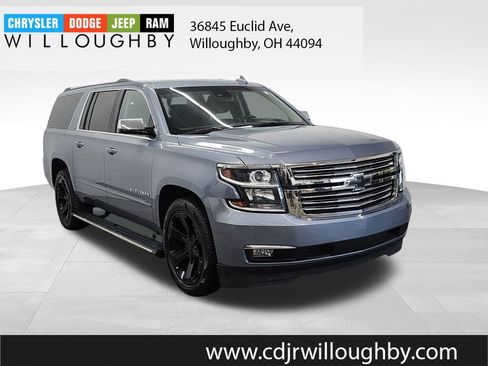 Used 2016 Chevrolet Suburban LTZ image 3