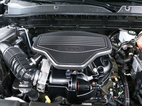 Used 2021 Chevrolet Blazer RS w/ Enhanced Convenience Package FWD image 32
