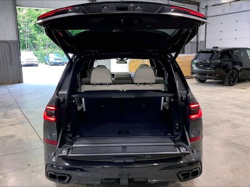 Used 2025 BMW X7 M60i AWD/4WD image 36