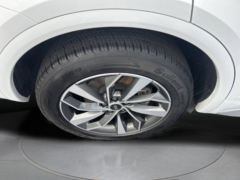 Used 2024 Audi Q5 2.0T Premium Plus image 2