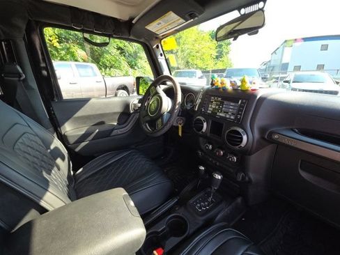 Used 2016 Jeep Wrangler Sport AWD/4WD image 22