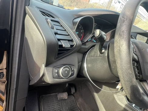 Used 2018 Ford Escape SE w/ SE Sync 3 Package AWD/4WD image 25