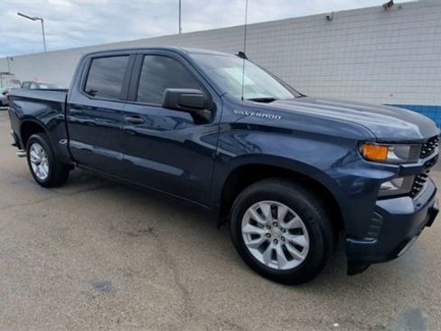 Used 2021 Chevrolet Silverado 1500 Custom image 2