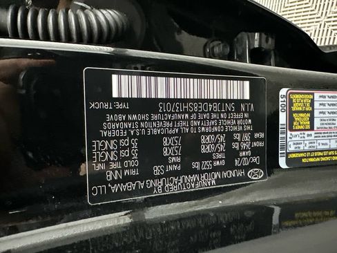 Used 2025 Hyundai Santa Cruz SEL FWD image 30