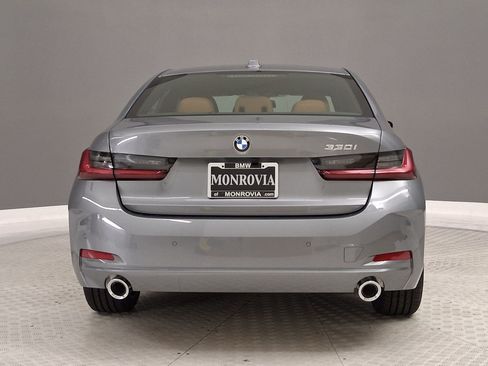 New 2026 BMW 330i Sedan w/ Convenience Package RWD image 8