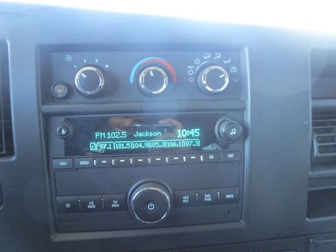 Used 2021 Chevrolet Express 2500 LT w/ LT Preferred Equipment Group image 14