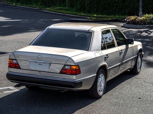 Used 1995 Mercedes-Benz E 320 Sedan image 18