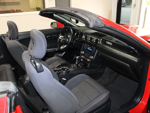 Used 2016 Ford Mustang Convertible w/ Equipment Group 051A RWD image 37