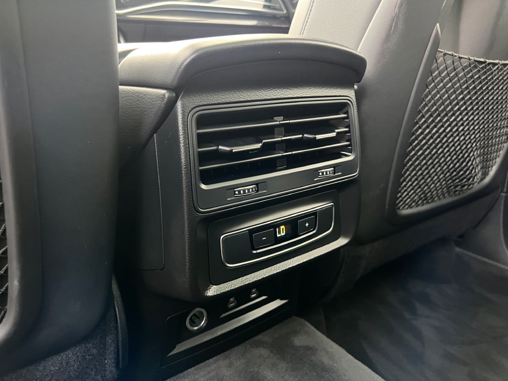Used 2022 Audi Q7 3.0T Premium Plus AWD/4WD image 54