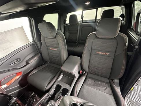 New 2025 Nissan Frontier PRO-4X image 18