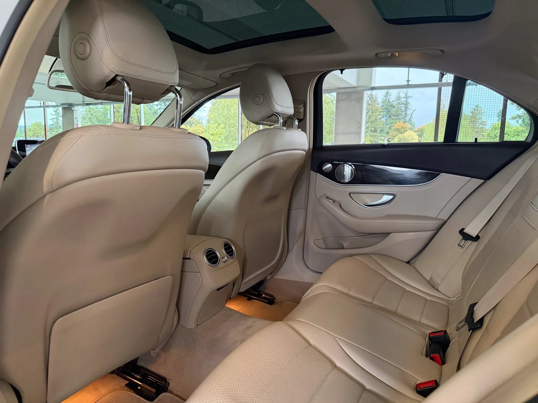 Used 2015 Mercedes-Benz C 300 4MATIC Sedan w/ Premium 1 Package image 19