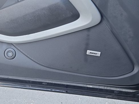 Used 2022 Chevrolet Camaro LT w/ Technology Package RWD image 21