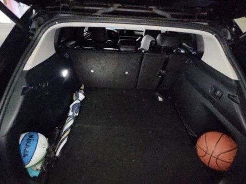 Used 2024 MAZDA CX-50 AWD 2.5 S w/ Preferred Package image 4