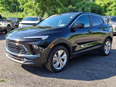 Used 2026 Buick Encore GX Preferred w/ Comfort Package AWD/4WD image 3