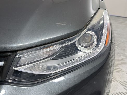 Used 2019 Chevrolet Trax LT w/ LT Convenience Package FWD image 11