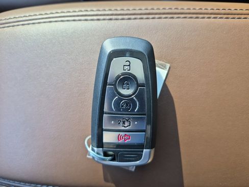 Used 2024 Ford Bronco Sport Outer Banks w/ Tech Package image 32