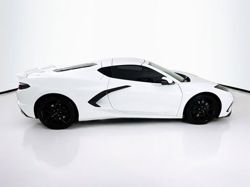 Used 2023 Chevrolet Corvette Stingray w/ Z51 Performance Package image 9