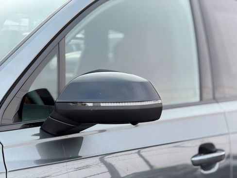 Certified 2025 Audi SQ7 Prestige w/ Prestige Package image 9