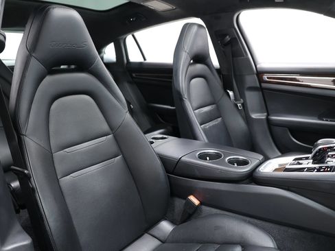 Used 2018 Porsche Panamera Turbo S Executive w/ Assistance Package AWD/4WD image 99