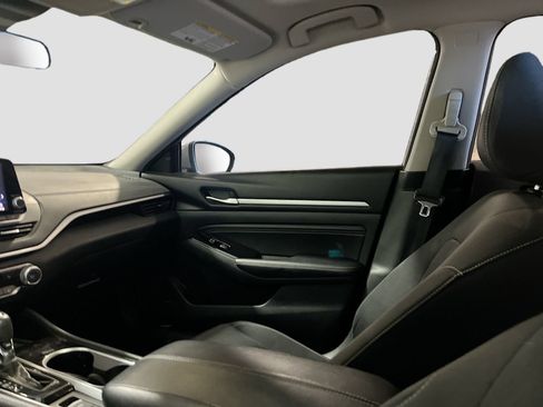 Used 2021 Nissan Altima 2.5 SV w/ SV Premium Package FWD image 22