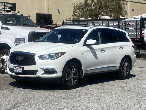 Certified 2020 INFINITI QX60 Luxe FWD image 2