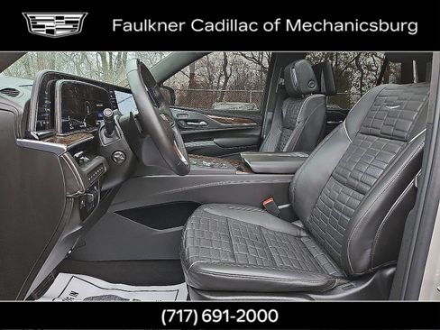 Used 2024 Cadillac Escalade Sport Platinum w/ LPO, ONYX Package image 14