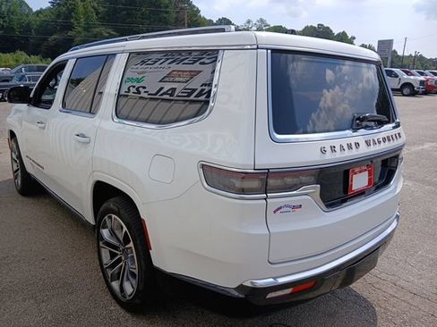 Used 2024 Jeep Grand Wagoneer Series III w/ Rear Seat Video Group 1 AWD/4WD image 6
