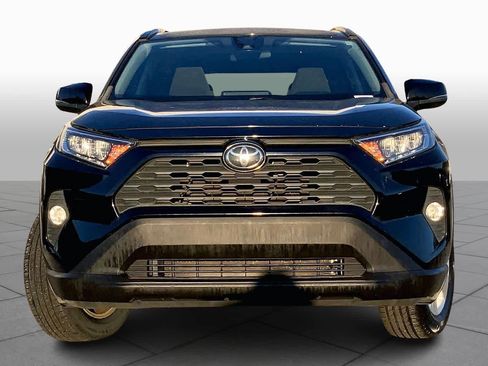 Used 2019 Toyota RAV4 XLE image 3