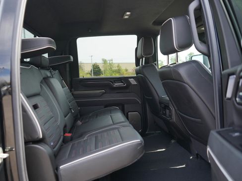 Used 2024 GMC Sierra 2500 AT4X AWD/4WD image 12